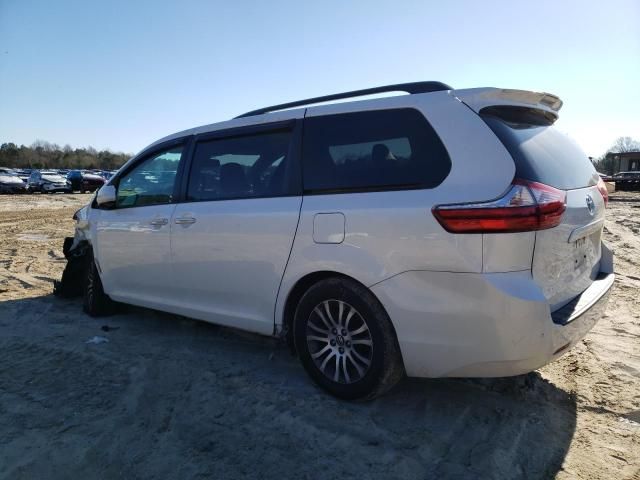 2018 Toyota Sienna XLE