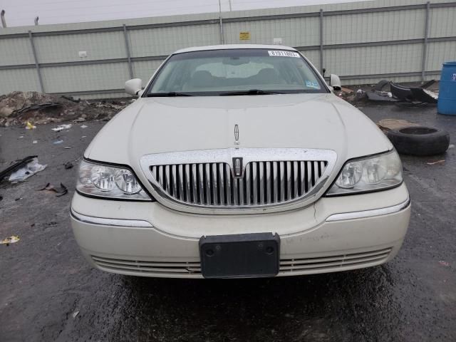 2004 Lincoln Town Car Ultimate