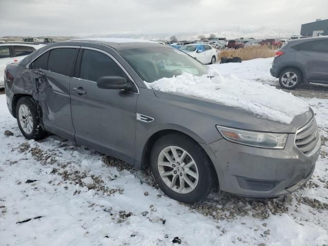 2013 Ford Taurus SE