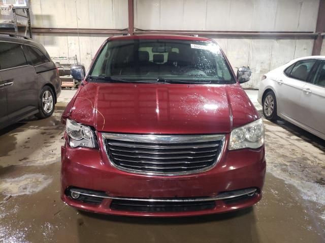 2012 Chrysler Town & Country Touring L