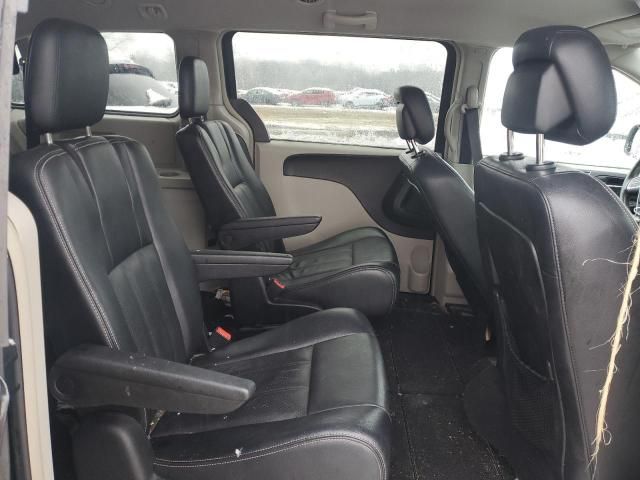 2012 Chrysler Town & Country Touring