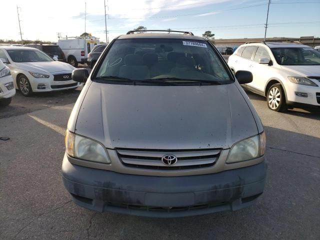 2002 Toyota Sienna CE