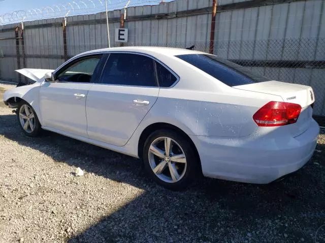 2014 Volkswagen Passat SE