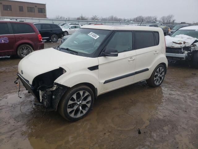 2013 KIA Soul +