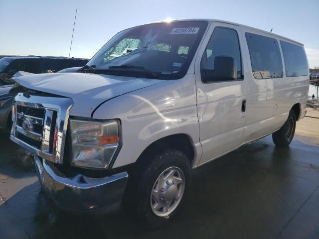 2011 Ford Econoline E350 Super Duty Wagon