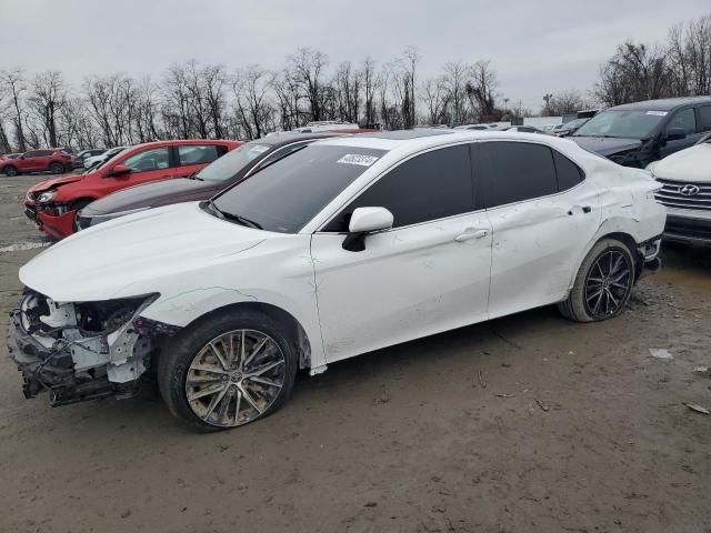 2022 Toyota Camry SE