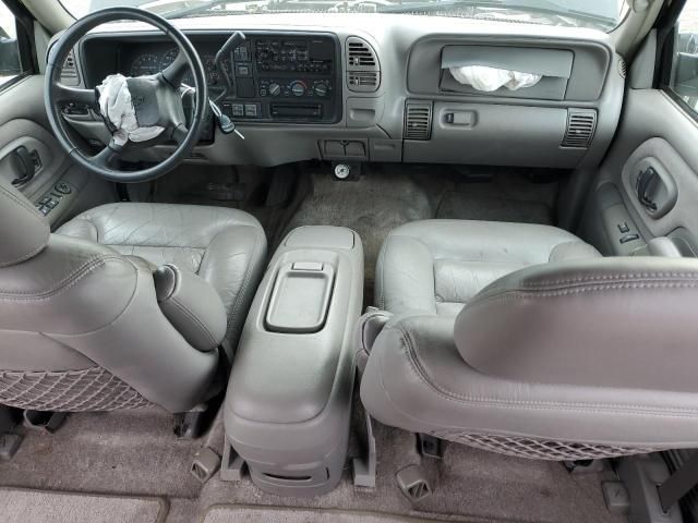 1999 Chevrolet Suburban K2500