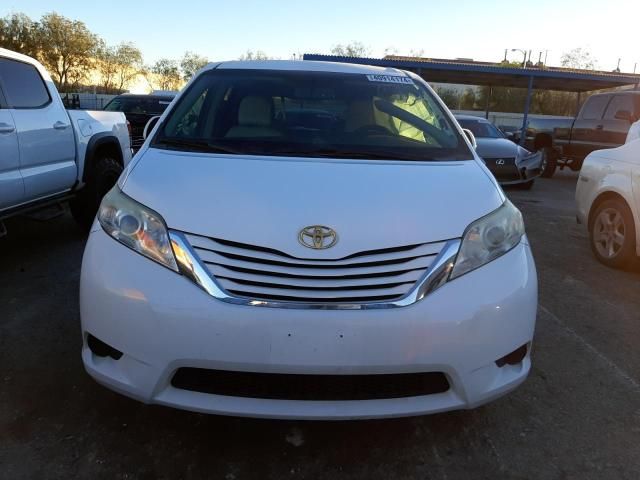 2015 Toyota Sienna LE