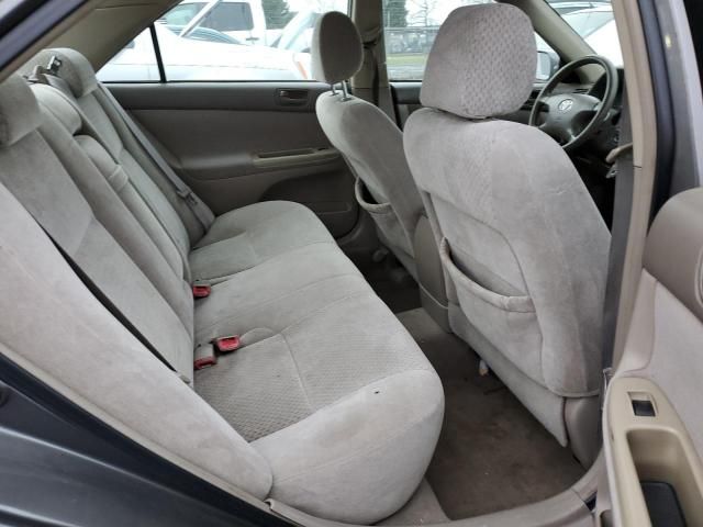 2004 Toyota Camry LE