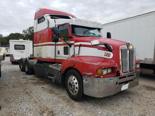 2004 Kenworth Construction T600