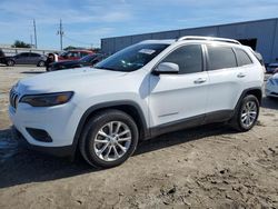Salvage cars for sale at Jacksonville, FL auction: 2019 Jeep Cherokee Latitude