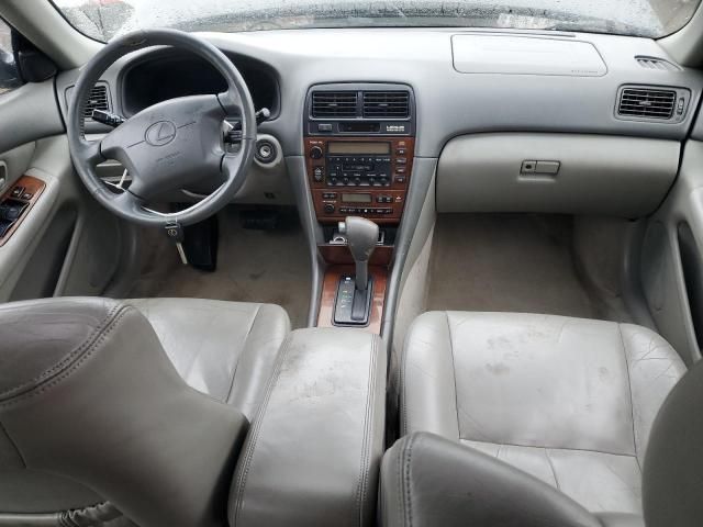 2000 Lexus ES 300