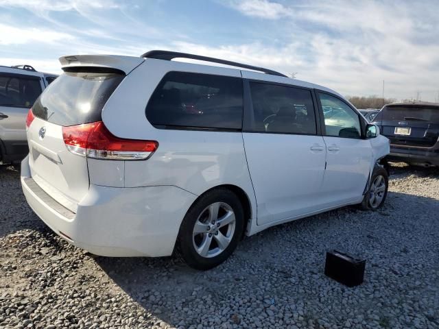 2011 Toyota Sienna LE