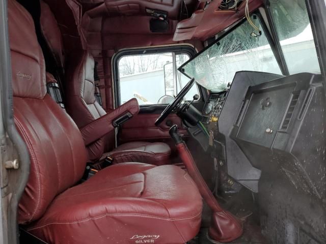 2000 Peterbilt 379