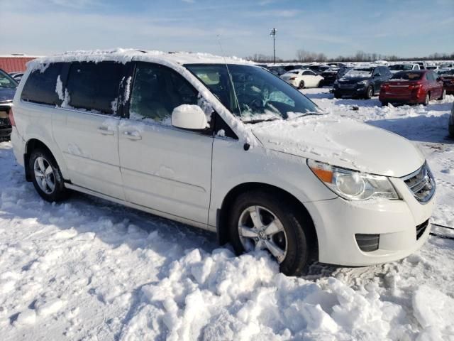 2011 Volkswagen Routan SE