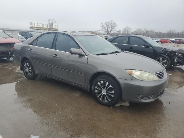 2005 Toyota Camry LE