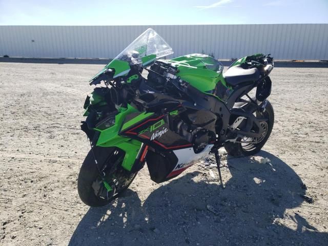 2022 Kawasaki ZX1002 M