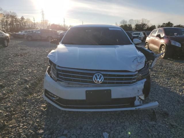 2016 Volkswagen Passat SE