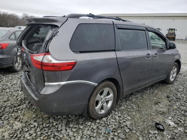 2015 Toyota Sienna LE