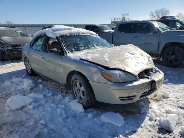 2004 Ford Taurus SE