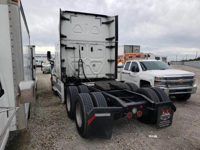 2019 Freightliner Cascadia 126