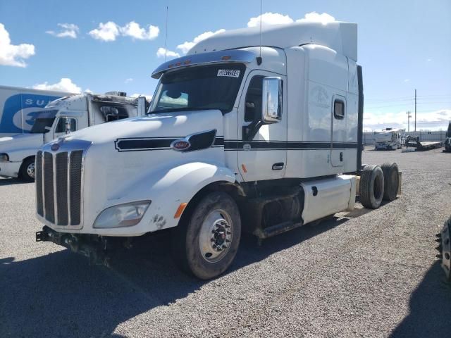 2017 Peterbilt 579