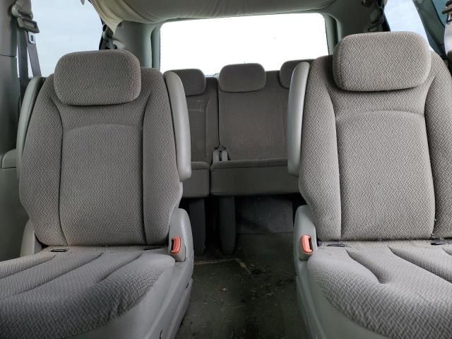 2006 Chrysler Town & Country LX