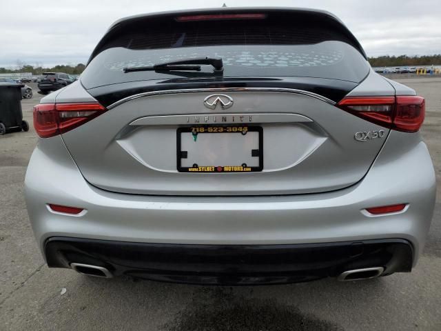 2017 Infiniti QX30 Base