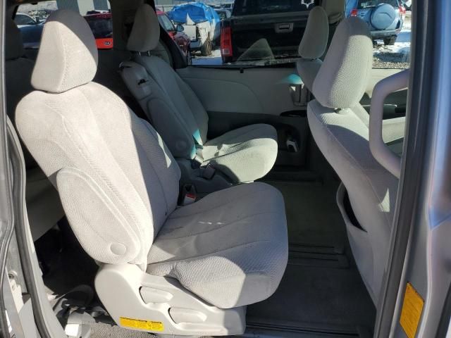 2011 Toyota Sienna LE