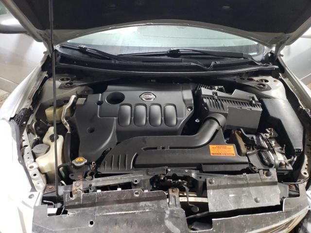 2010 Nissan Altima Base