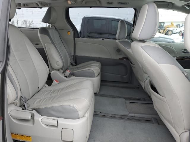 2011 Toyota Sienna XLE