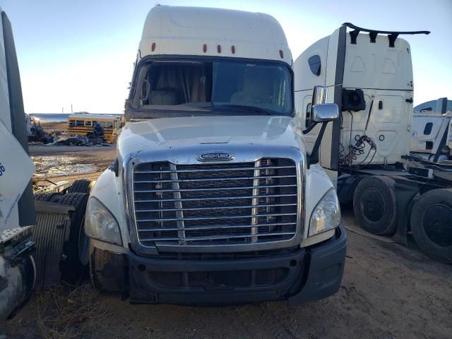 2017 Freightliner Cascadia 125