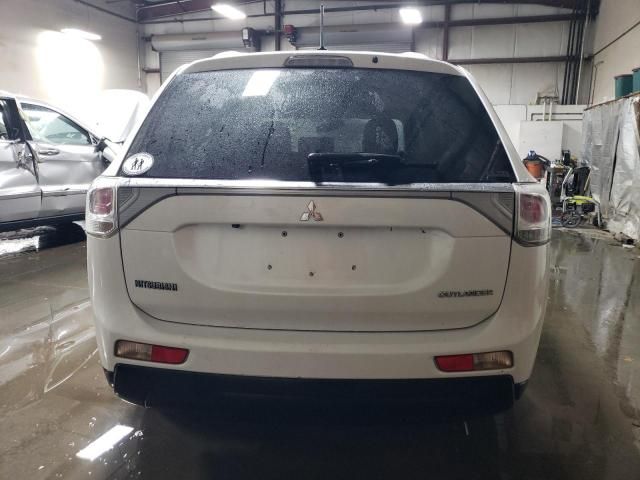 2014 Mitsubishi Outlander SE