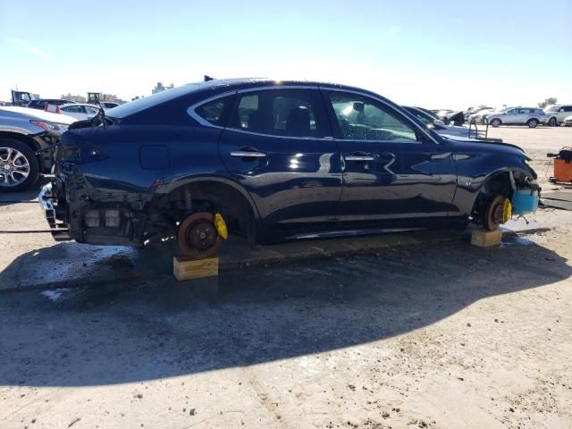 2016 Infiniti Q70 3.7