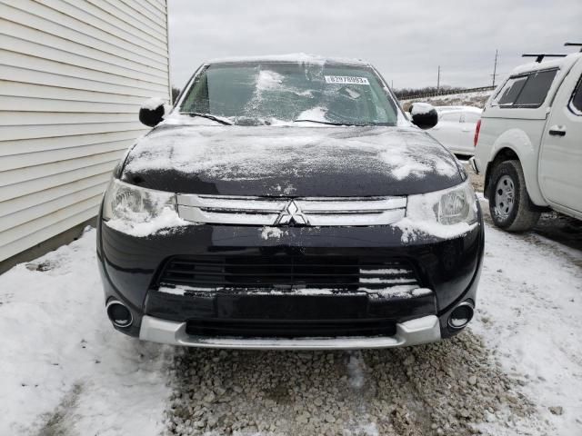 2015 Mitsubishi Outlander ES