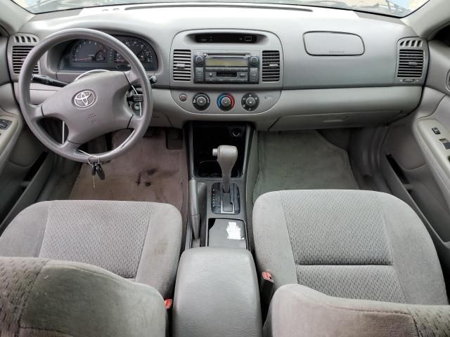 2004 Toyota Camry LE