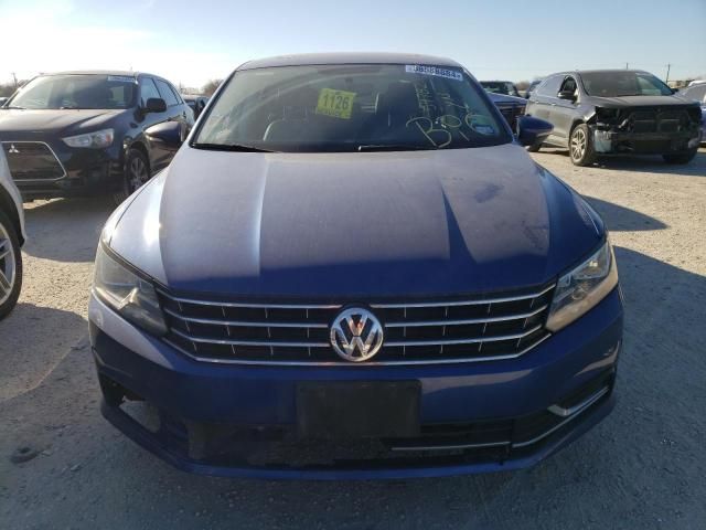 2017 Volkswagen Passat SE