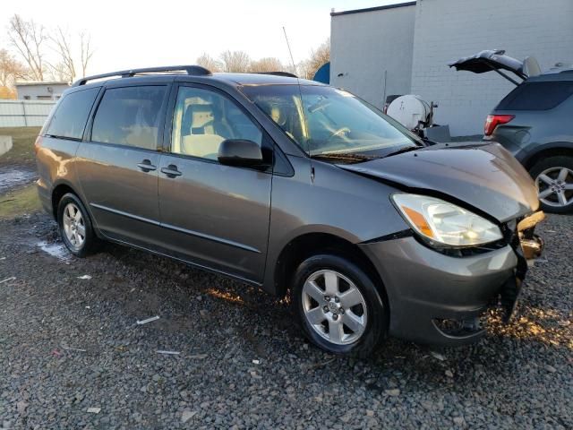 2005 Toyota Sienna CE