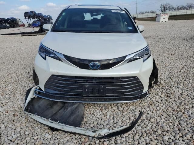 2021 Toyota Sienna Limited