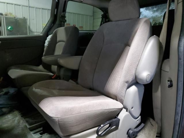 2003 Chrysler Town & Country LX