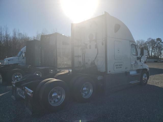 2015 Freightliner Cascadia 125