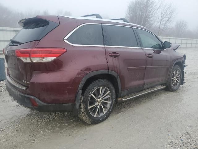 2019 Toyota Highlander SE