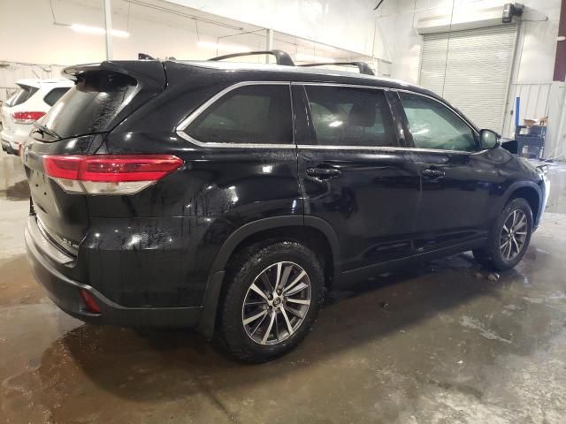 2019 Toyota Highlander SE