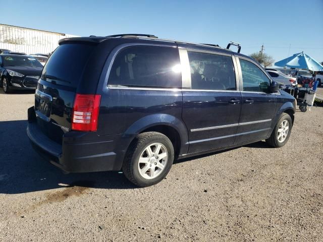 2010 Chrysler Town & Country Touring