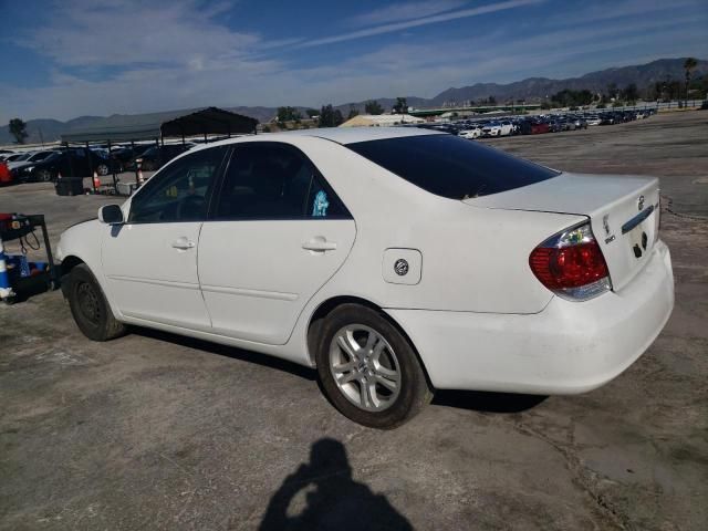 2005 Toyota Camry LE