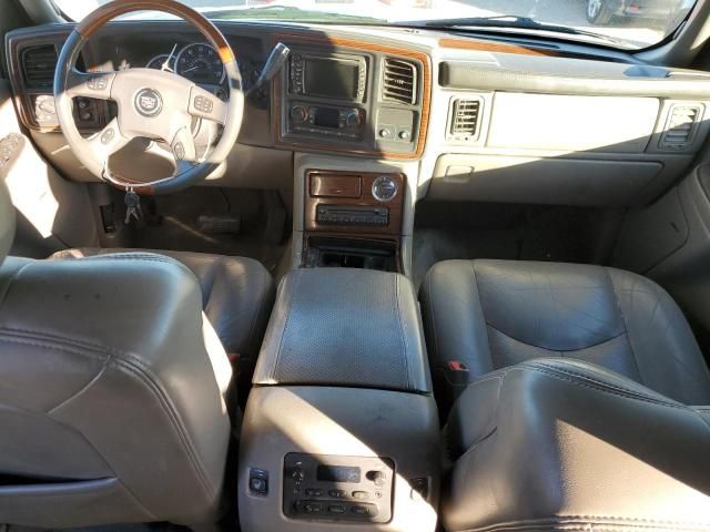 2004 Cadillac Escalade Luxury