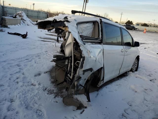 2015 Toyota Sienna XLE