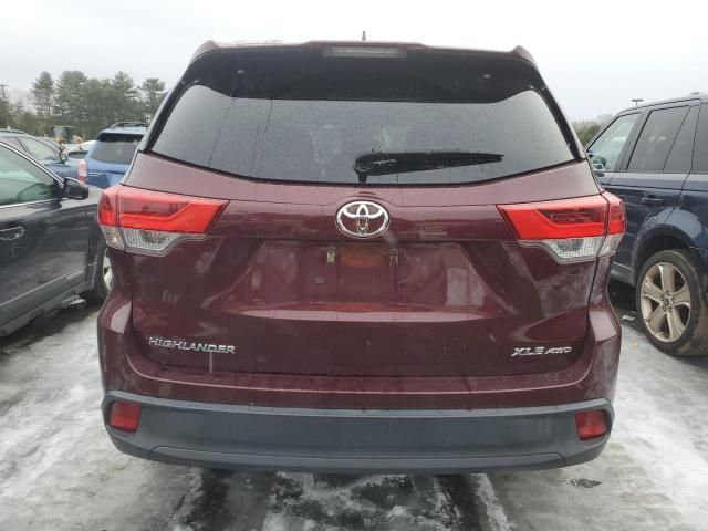 2017 Toyota Highlander SE