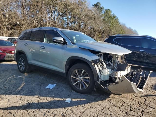 2019 Toyota Highlander SE