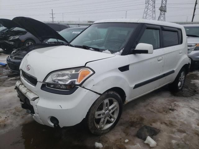 2010 KIA Soul +